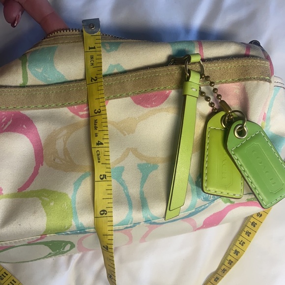 Coach pastel scribble edition barrel bag - Picture 8 of 8